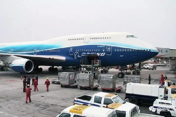 1647423254268448.png 空運(yùn)進(jìn)口報(bào)關(guān)代理_副本.png